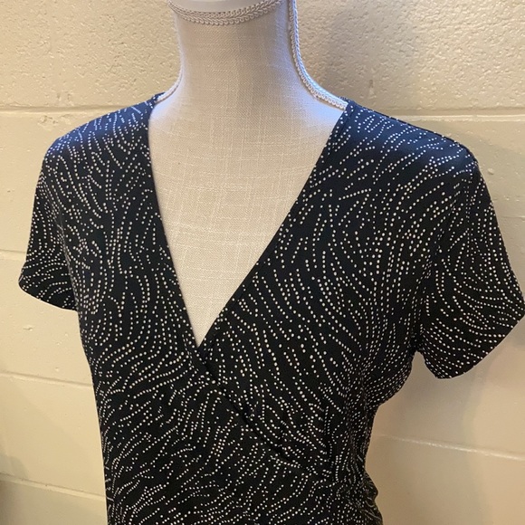 New York & Company Stretch Top - Picture 2 of 4